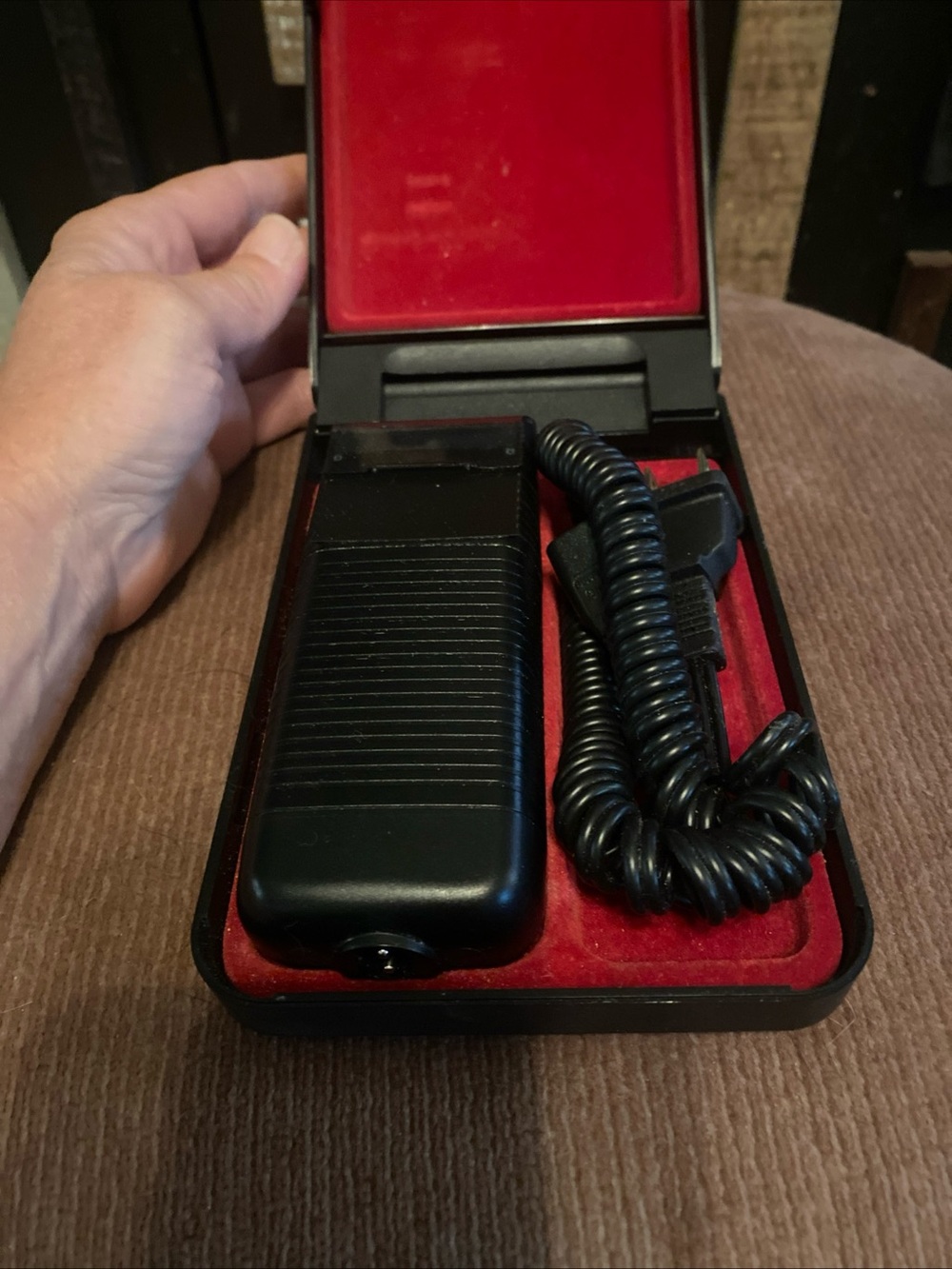 Vintage Black Travel Electric Shaver with Coiled Cord - Compact Men's Grooming